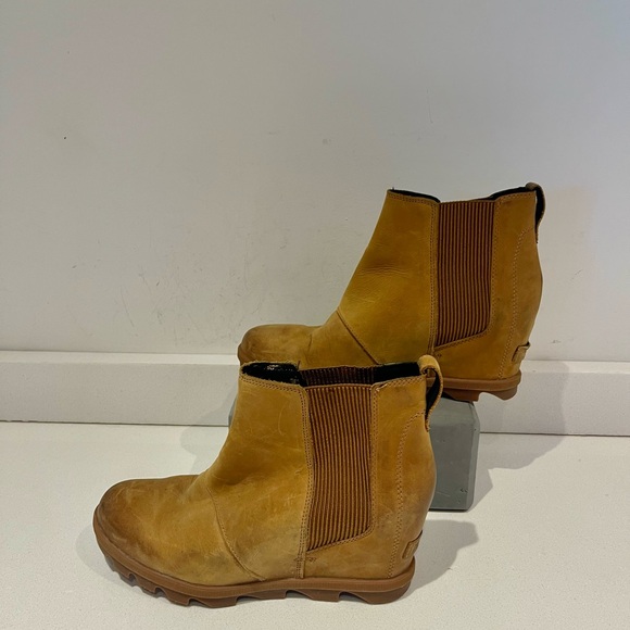 SOREL Joan of Artic Rhapsody Wedge Snow Boot elk camel color Size 10.5 - Picture 9 of 15